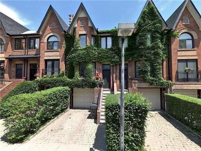 Townhouse for rent in Woburn, Ontario