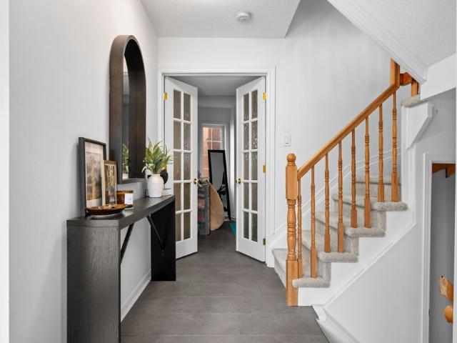 Townhouse for rent in Somerset, Ottawa