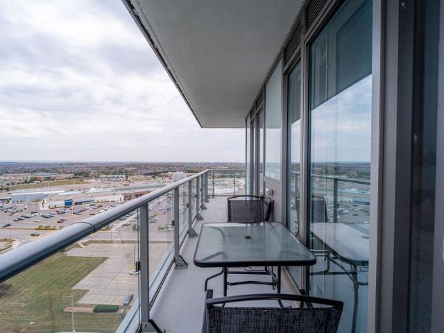 Apartment for rent in Central Erin Mills, Mississauga