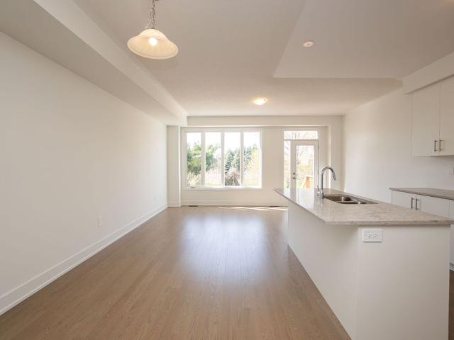 Townhouse for rent in Georgina, Ontario