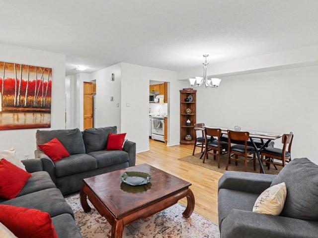 Townhouse for rent in Mulhurst Bay, Ontario