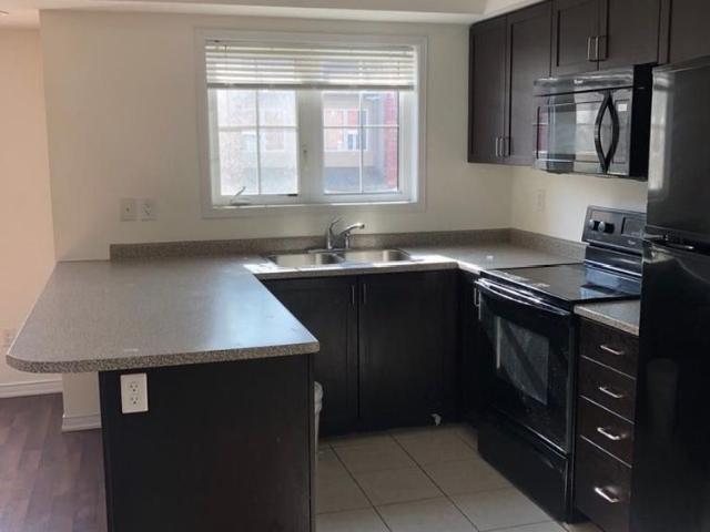 Townhouse for rent in Oakville, Ontario