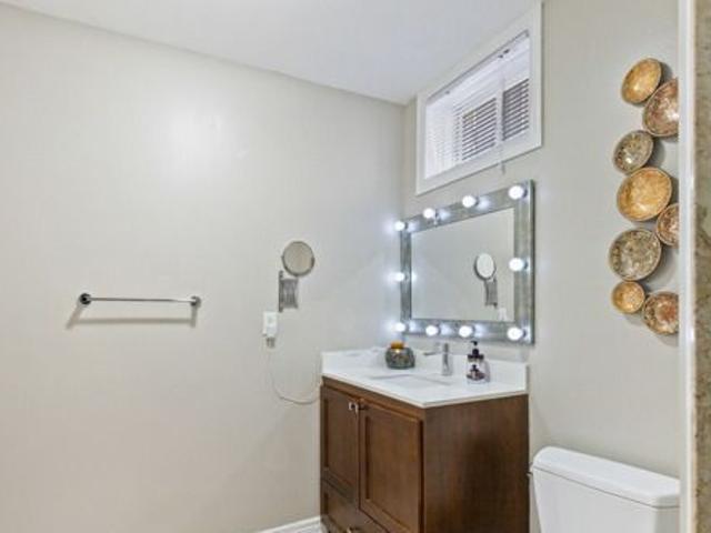 Apartment for rent in Woodbridge, Vaughan
