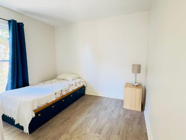 House for rent in Niagara Falls, Golden Horseshoe