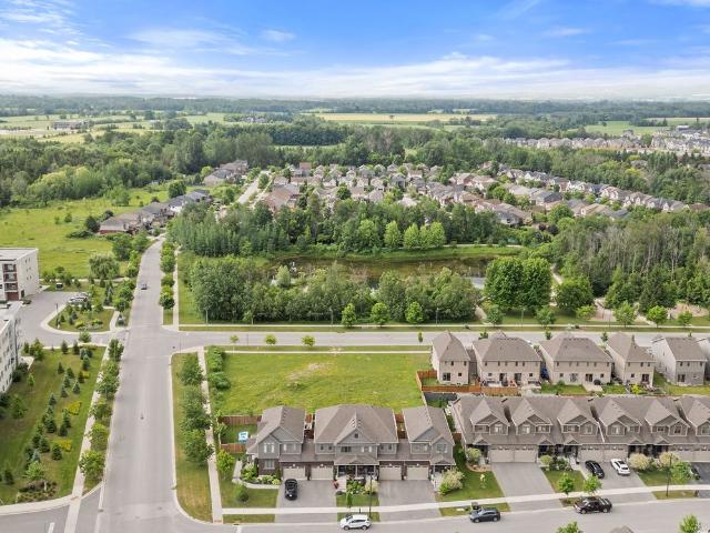 Townhouse for rent in Collingwood, Central Ontario