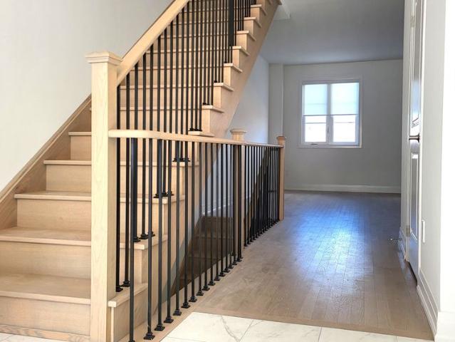 Apartment for rent in Whitby, Golden Horseshoe