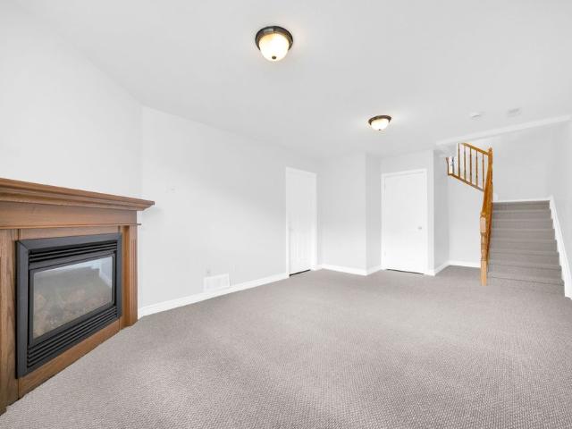 Townhouse for rent in Mulhurst Bay, Ontario