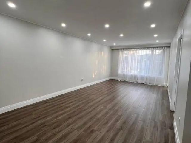 House for rent in Brampton, Golden Horseshoe