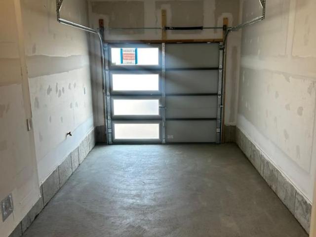 Townhouse for rent in Caledonia, Ontario