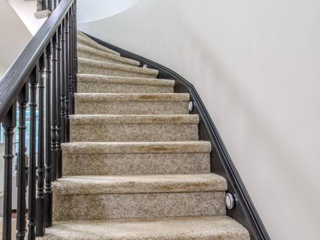 Townhouse for rent in Winona North, Hamilton