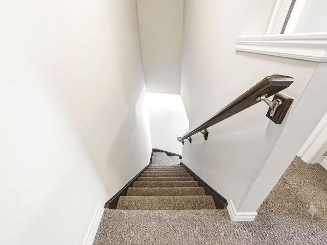 Townhouse for rent in Ancaster, Ontario