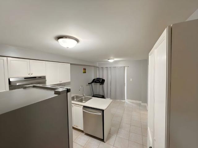 Townhouse for rent in Brampton, Golden Horseshoe