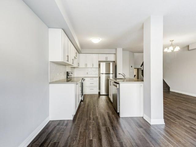 Townhouse for rent in Vincent, Hamilton