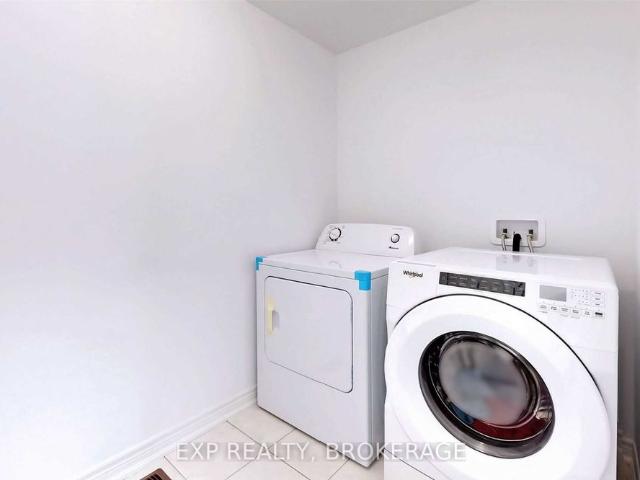 Townhouse for rent in Georgina, Ontario