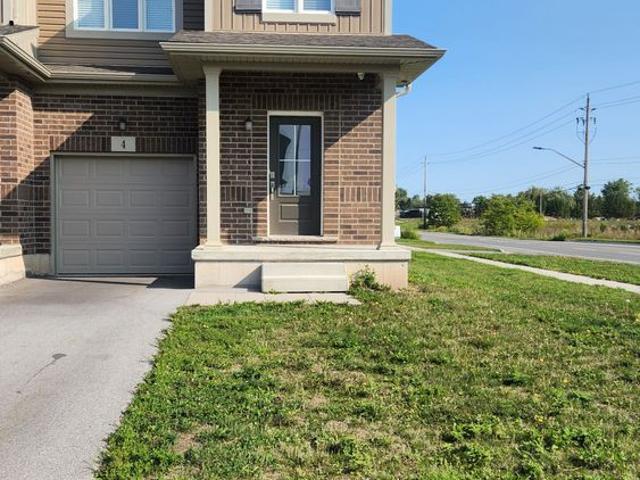 Townhouse for rent in Niagara, Ontario