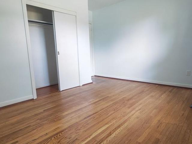 House for rent in Oakville, Ontario