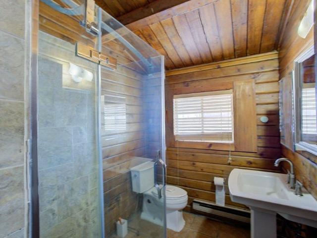 Apartment for rent in Dufferin, Ontario