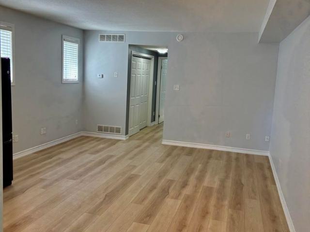 Apartment for rent in Laurentian Hills, Kitchener