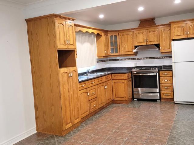 House for rent in Etobicoke Centre, Toronto