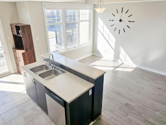 Townhouse for rent in Mulhurst Bay, Ontario
