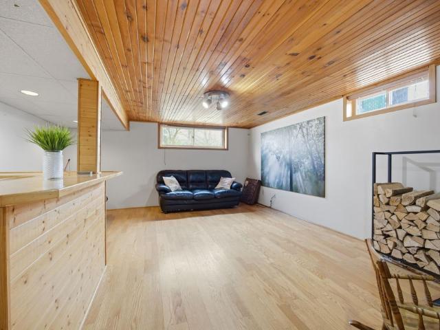 House for rent in Lakeshore Village, Waterloo