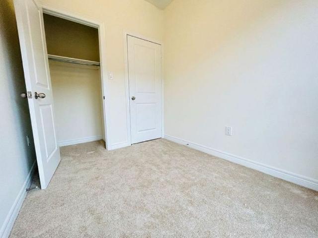 Townhouse for rent in Memorial Village, Ajax
