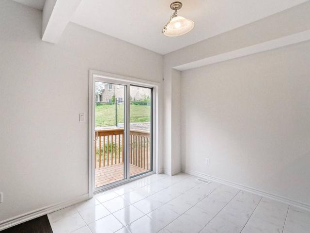 Townhouse for rent in Duff's Corners, Hamilton