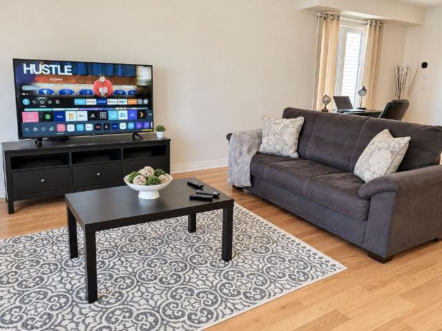 Townhouse for rent in Lakebreeze East, Clarington