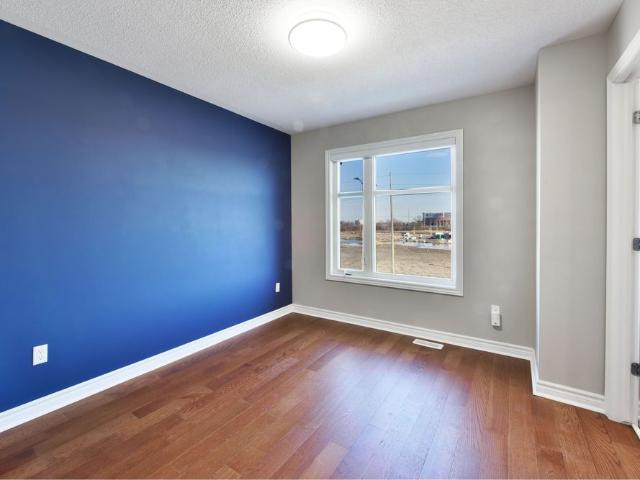 Townhouse for rent in Mulhurst Bay, Ontario