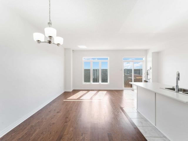 Townhouse for rent in Mulhurst Bay, Ontario