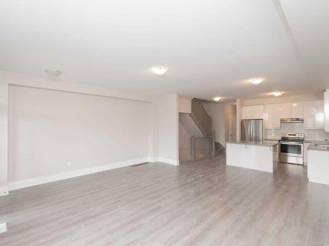 Townhouse for rent in Burlington, Ontario