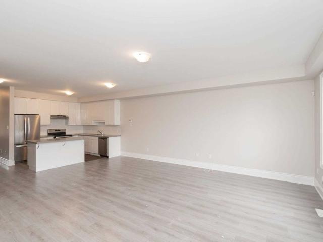 Townhouse for rent in Burlington, Ontario