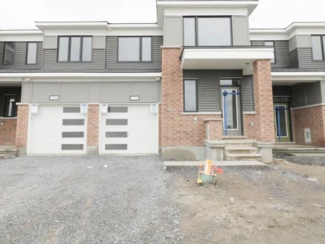 Townhouse for rent in Mulhurst Bay, Ontario