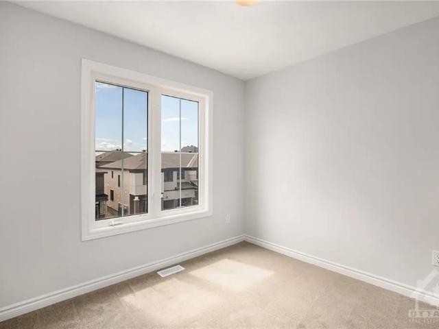 Townhouse for rent in Barrhaven West, Ottawa