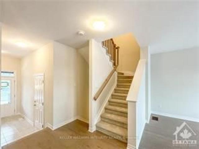 Townhouse for rent in Clarence-rockland, Ontario
