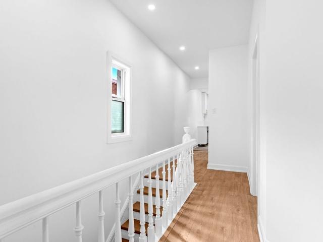 Apartment for rent in Mulhurst Bay, Ontario