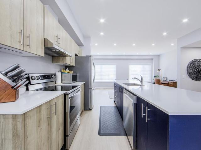 Townhouse for rent in Ancaster, Ontario