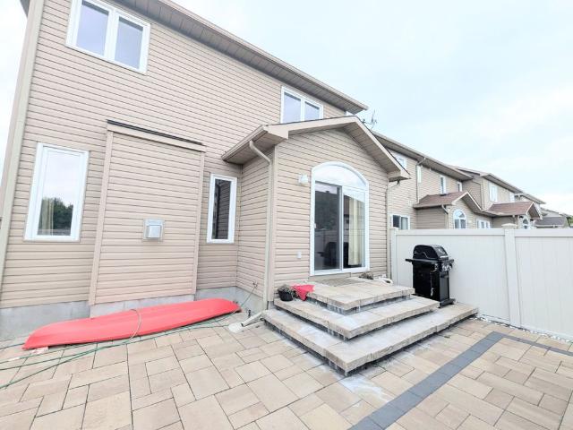 Townhouse for rent in Mulhurst Bay, Ontario