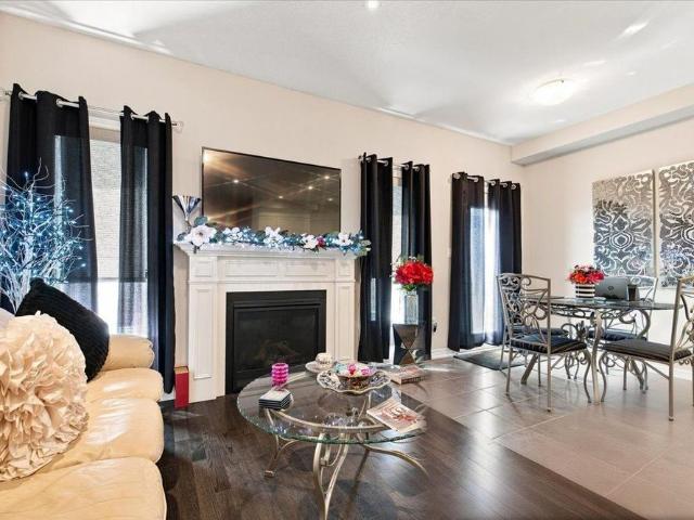Townhouse for rent in Ancaster, Ontario