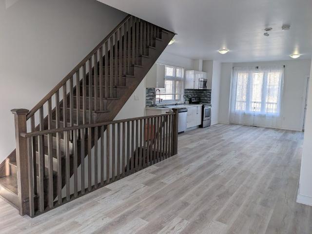 Townhouse for rent in Holly, Barrie