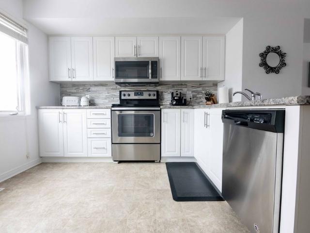 Townhouse for rent in Mulhurst Bay, Ontario