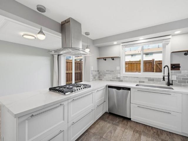 Apartment for rent in Burlington, Golden Horseshoe