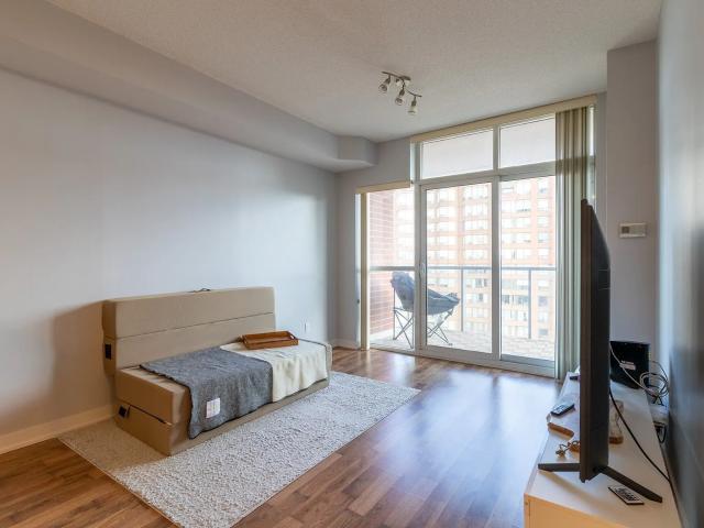Apartment for rent in Maple, Burlington