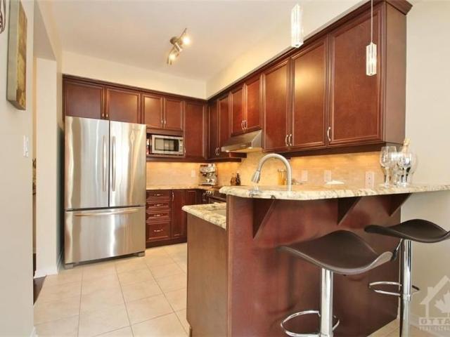Townhouse for rent in Barrhaven West, Ottawa