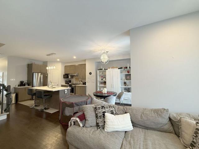 Townhouse for rent in Barrhaven West, Ottawa