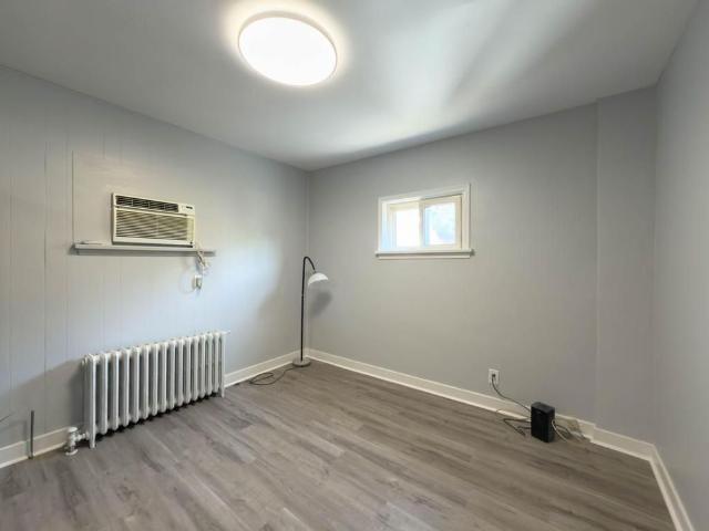 House for rent in Niagara Falls, Golden Horseshoe