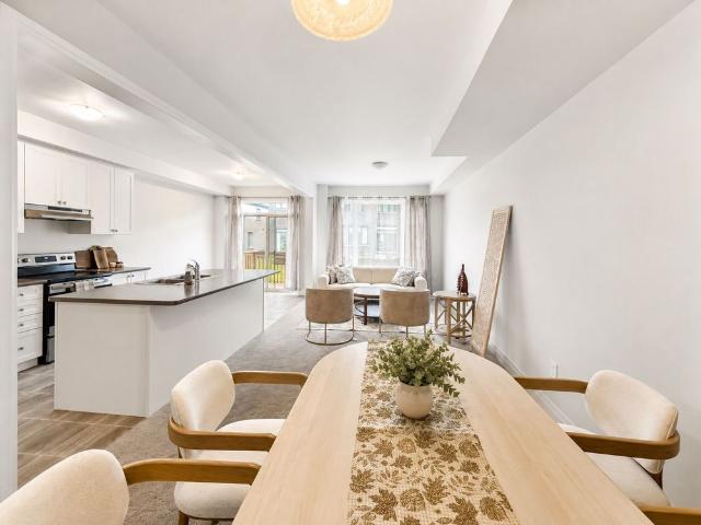 Townhouse for rent in Kawartha Lakes, Ontario