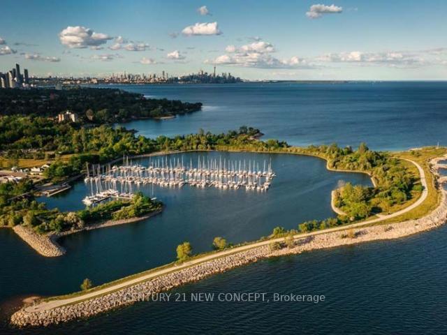 House for rent in Etobicoke—Lakeshore, Toronto