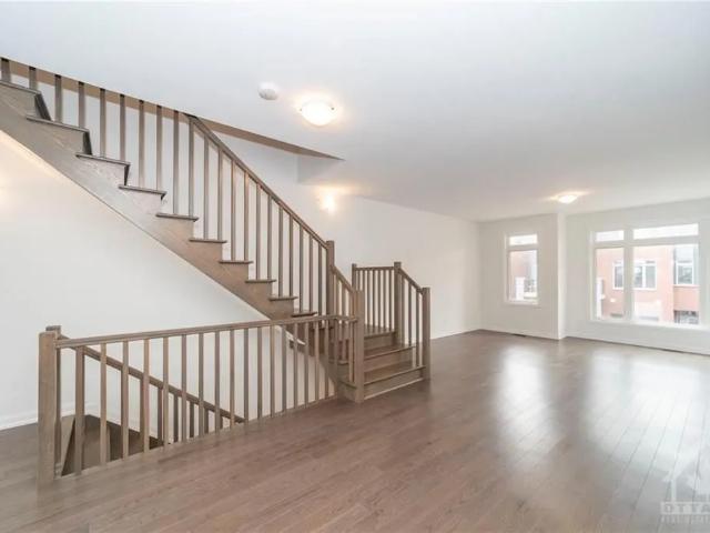 Townhouse for rent in Chapel Hill North, Ottawa