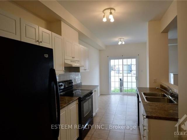 Townhouse for rent in Mulhurst Bay, Ontario